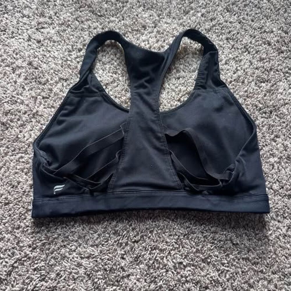 Fabletics black sports bra